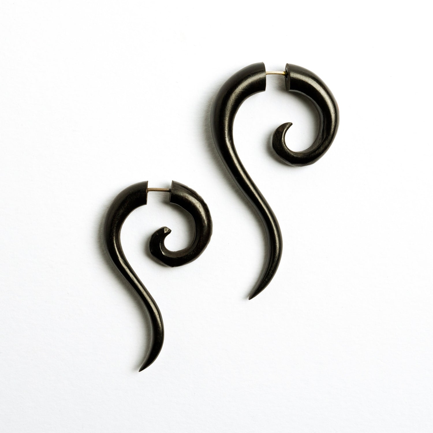 Haku Dotted Fake Gauge Earrings