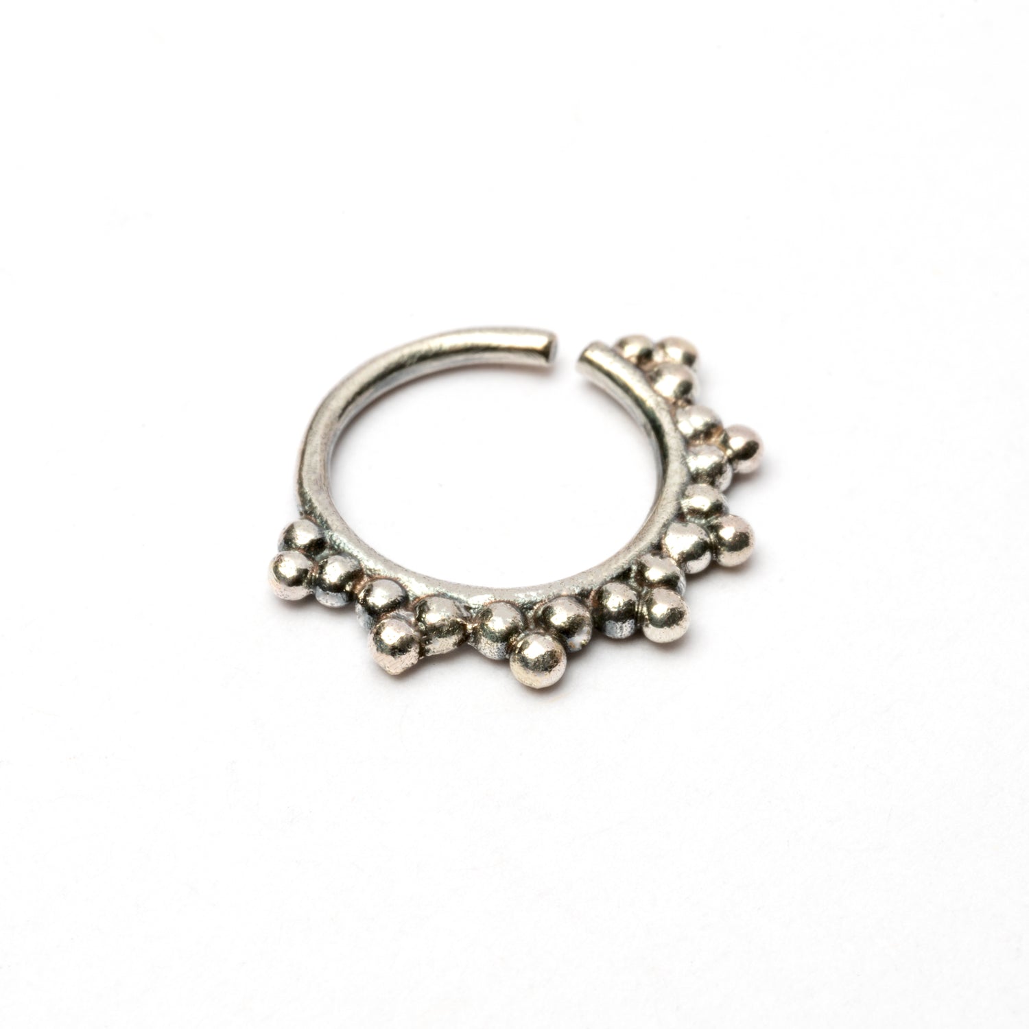 Amalur Indian style silver septum ring right side view