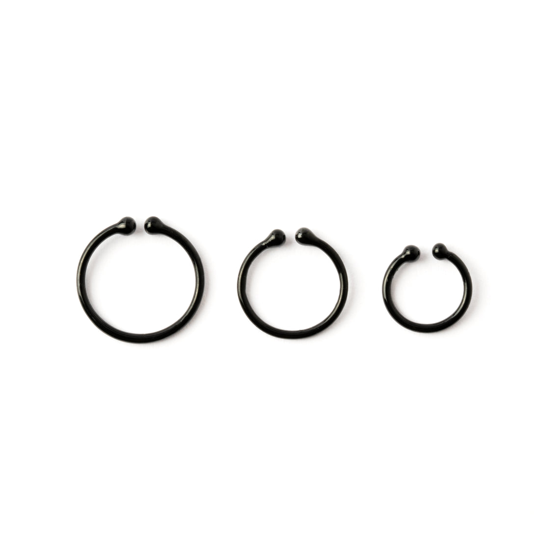 Black-fake-piercing-ring