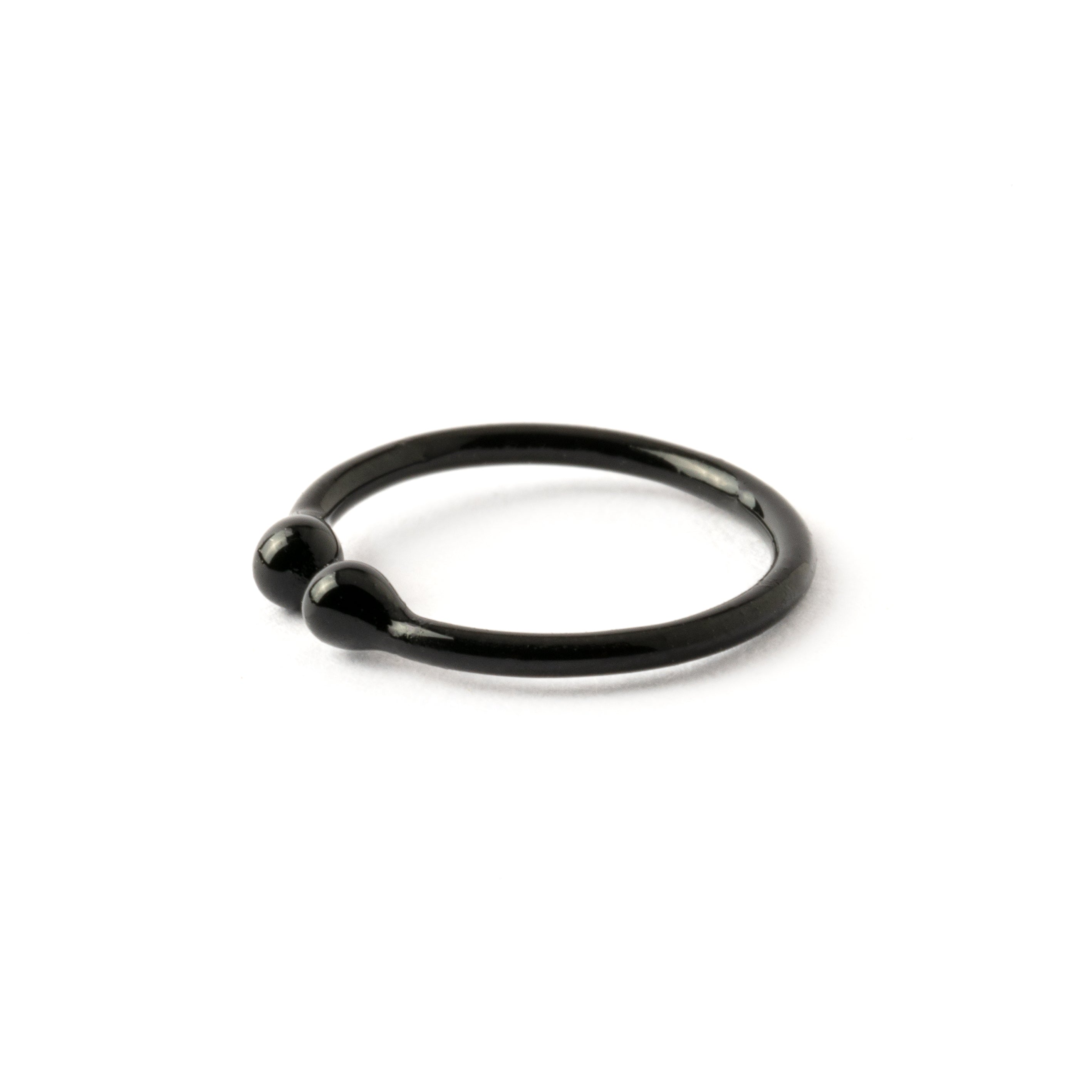 Black-fake-piercing-ring4