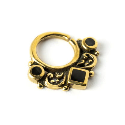 Black-shell-septum-ring right side view