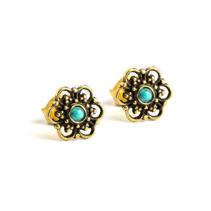 Brass-flower-stud-earrings-with-turquoise_2