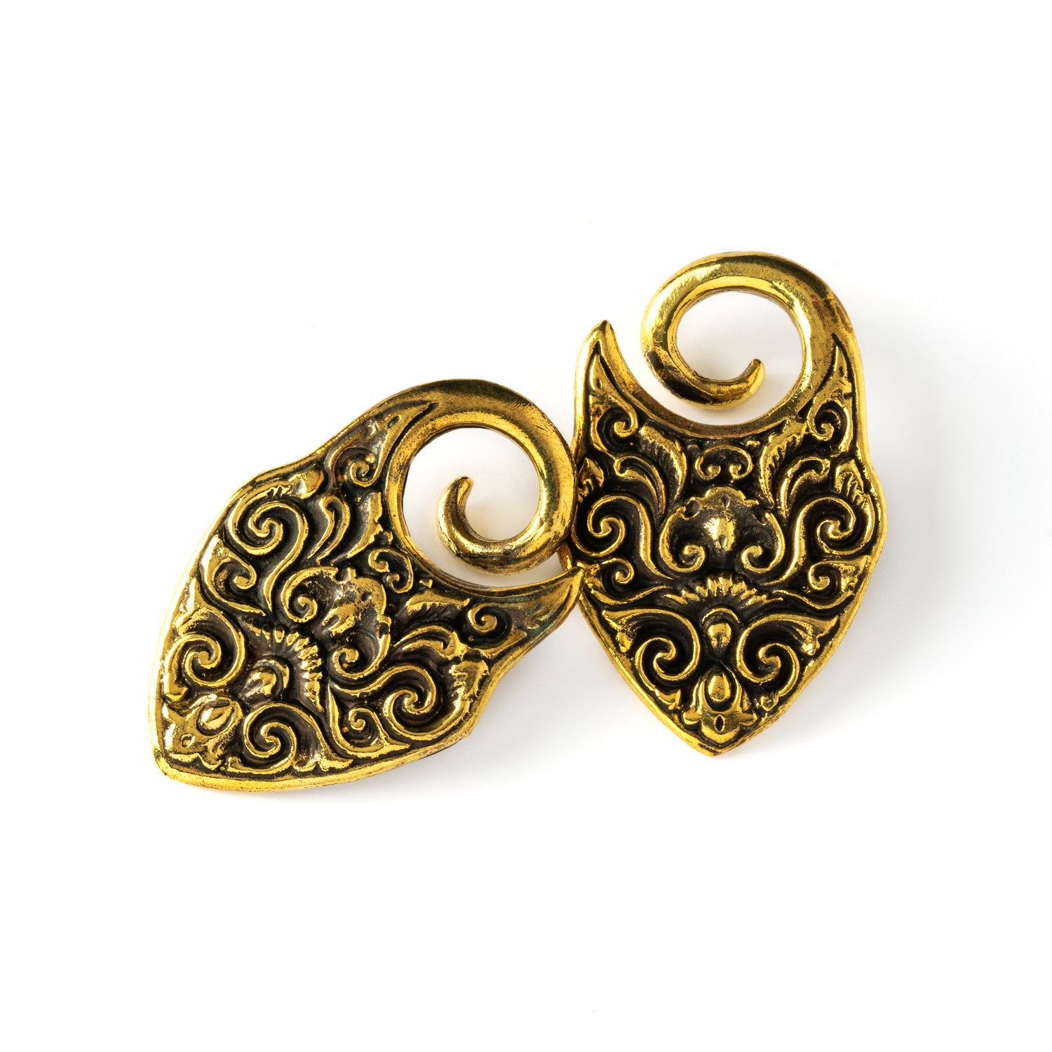 golden ear weights hangers with victorian floral ornaments frontal view