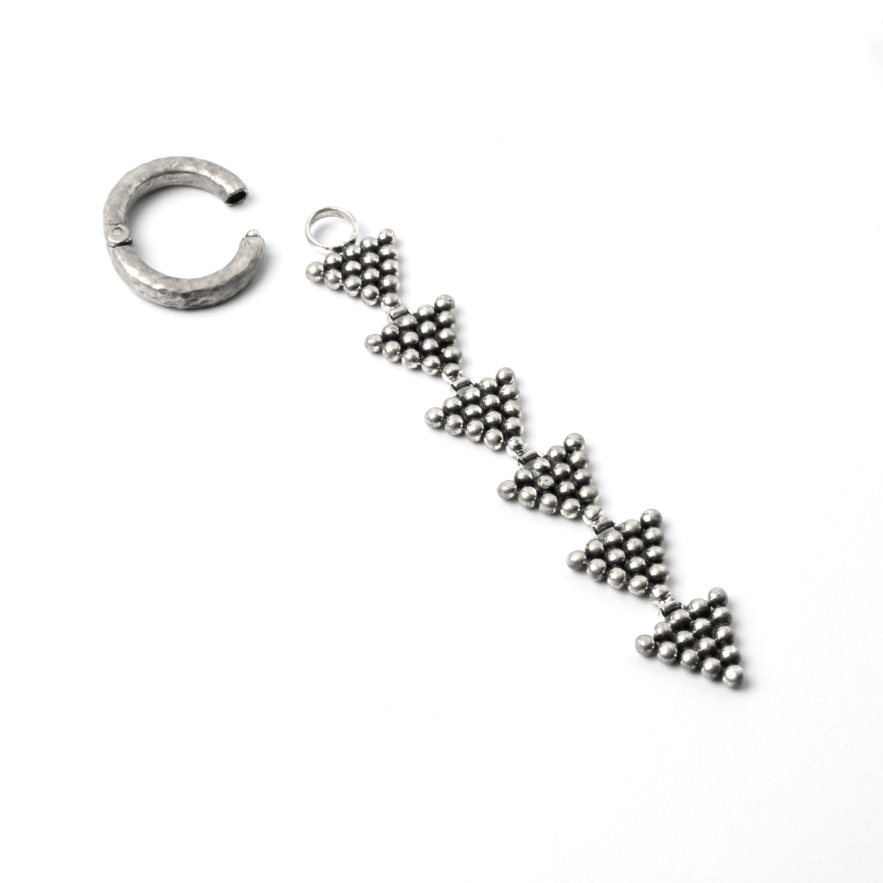 single hoop ear weight with triangles drop frontal and locking system view