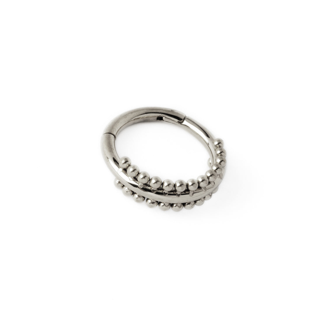 Didi surgical steel clicker ring side view