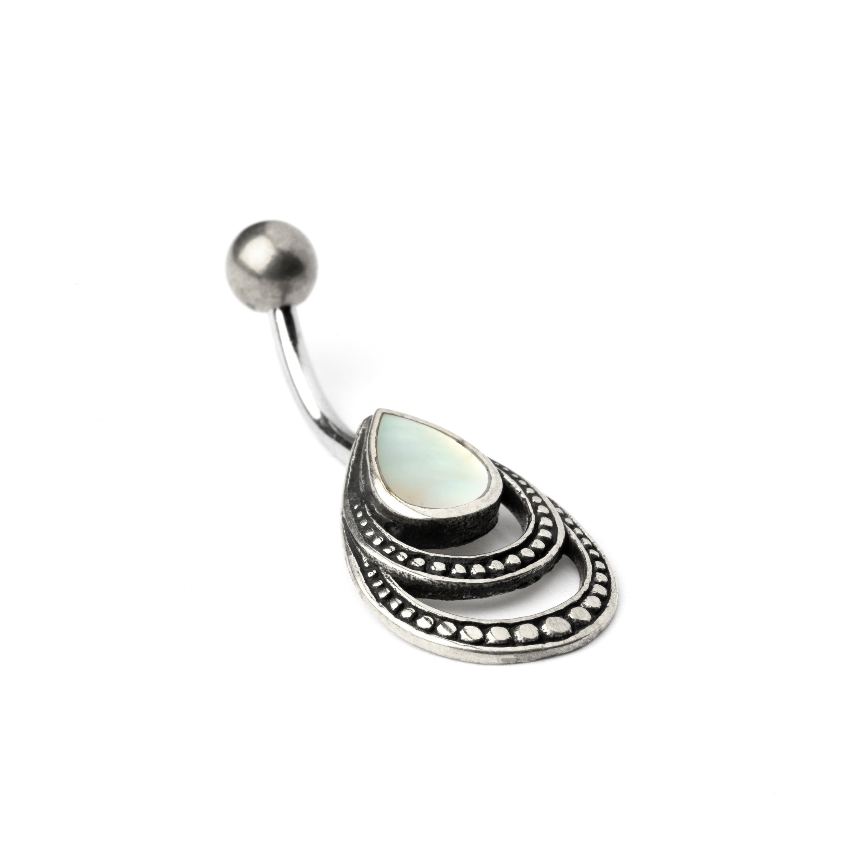 silver teardrop outlines belly bar with centred mother of pearl right side view
