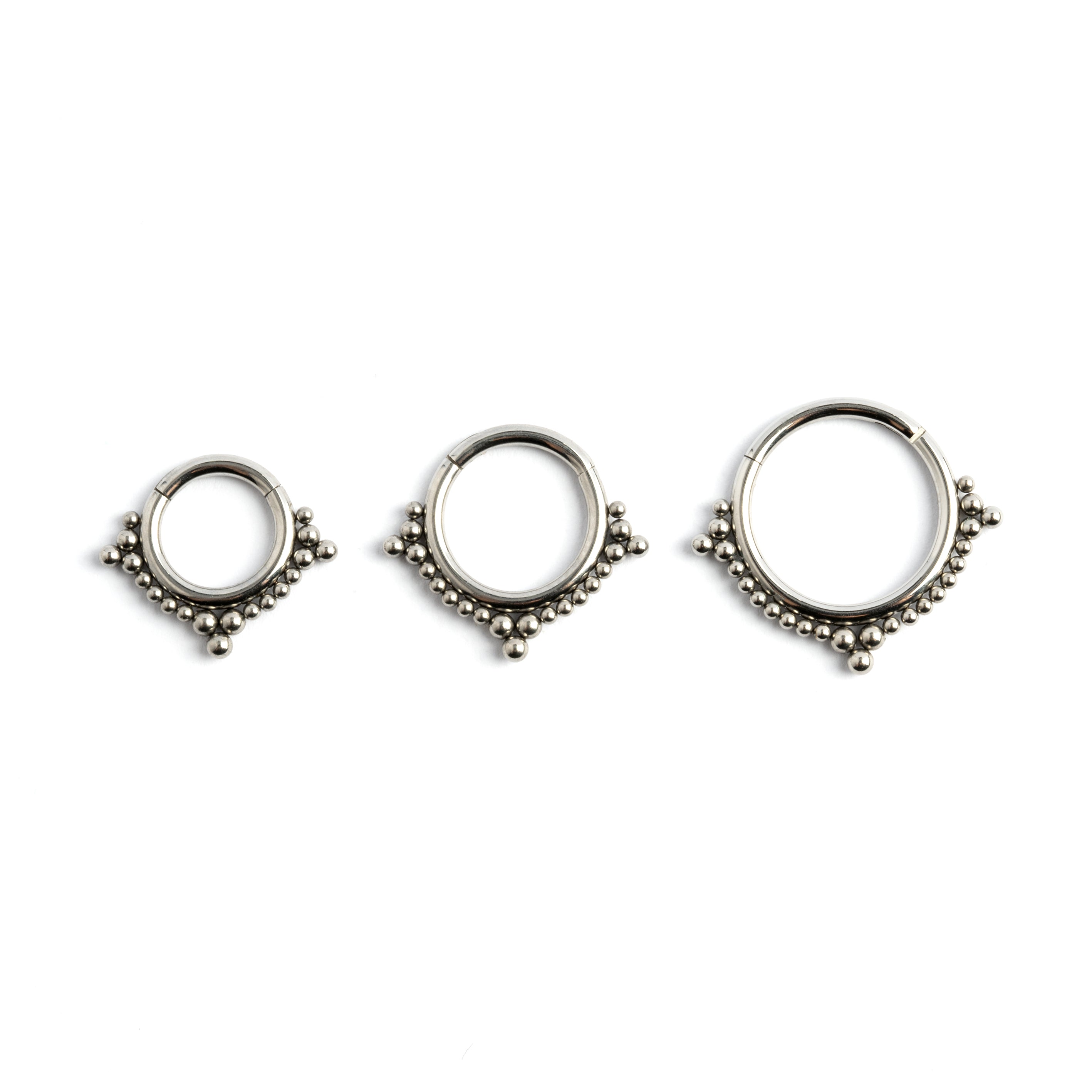 6mm, 8mm, 10mm Deva Septum Clicker Rings frontal view