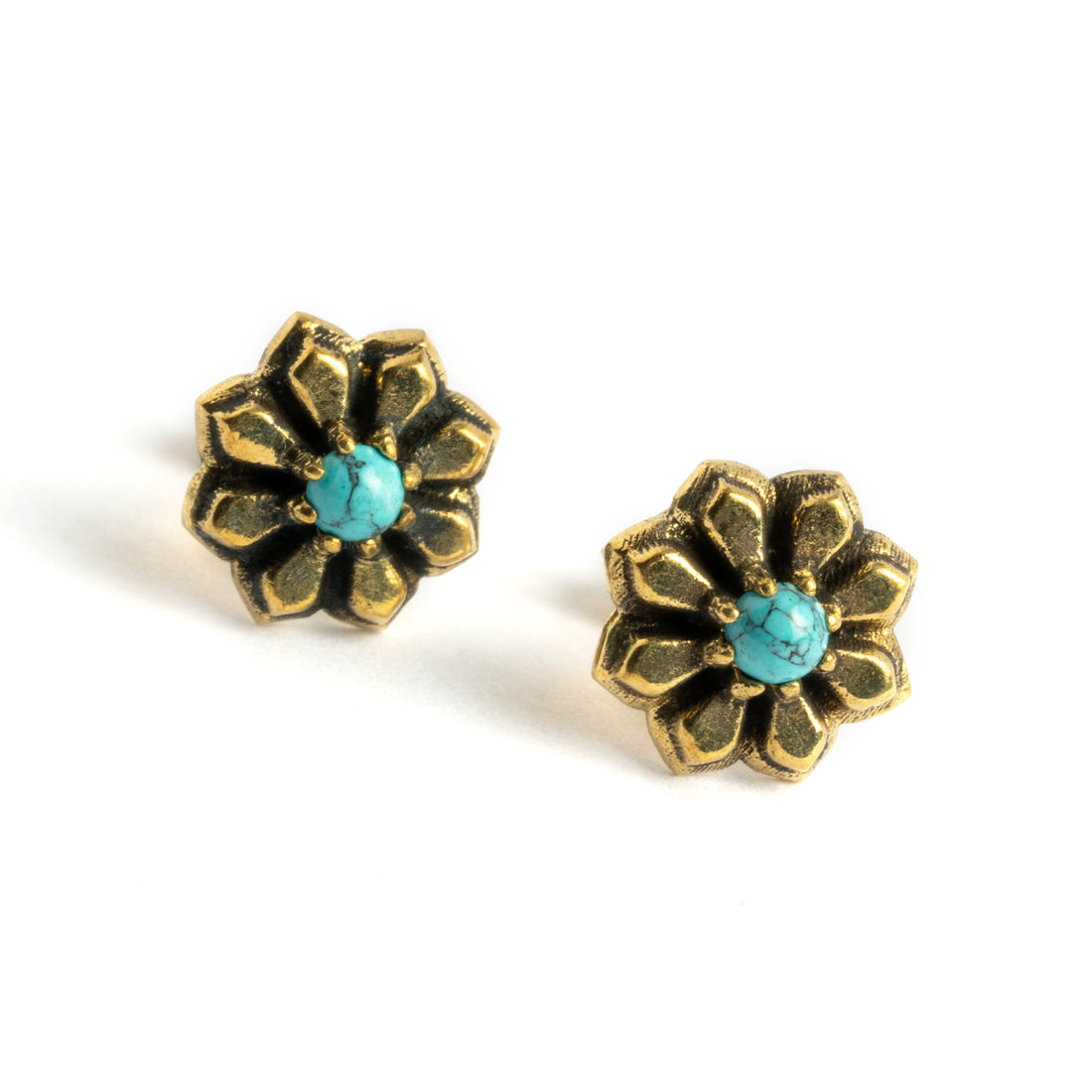 Geometric-Flower-with-Turquoise-Stud-Earrings_2