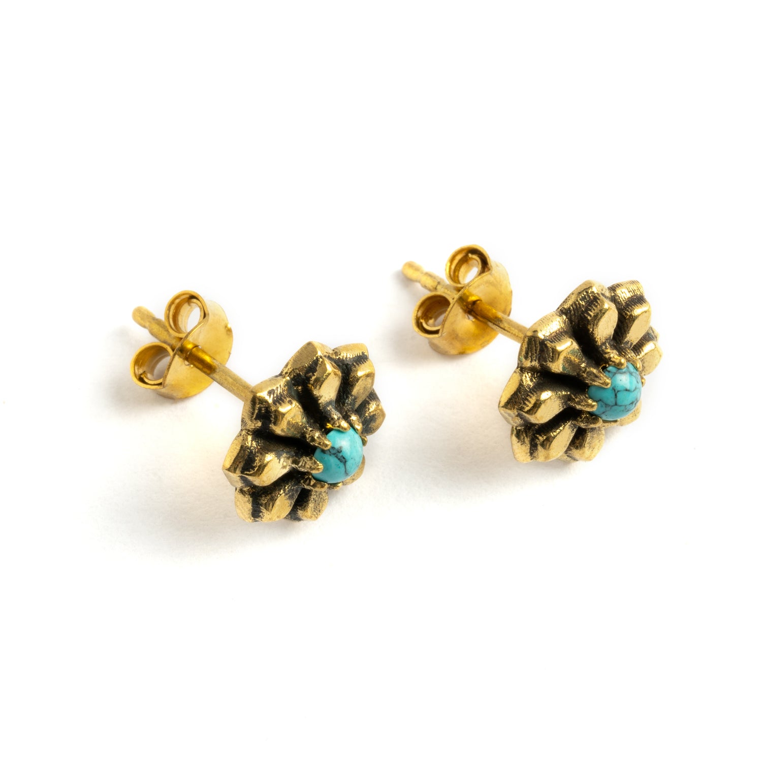 Geometric-Flower-with-Turquoise-Stud-Earrings_3