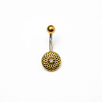 Geometric Flower with Crystal Belly Bar frontal view