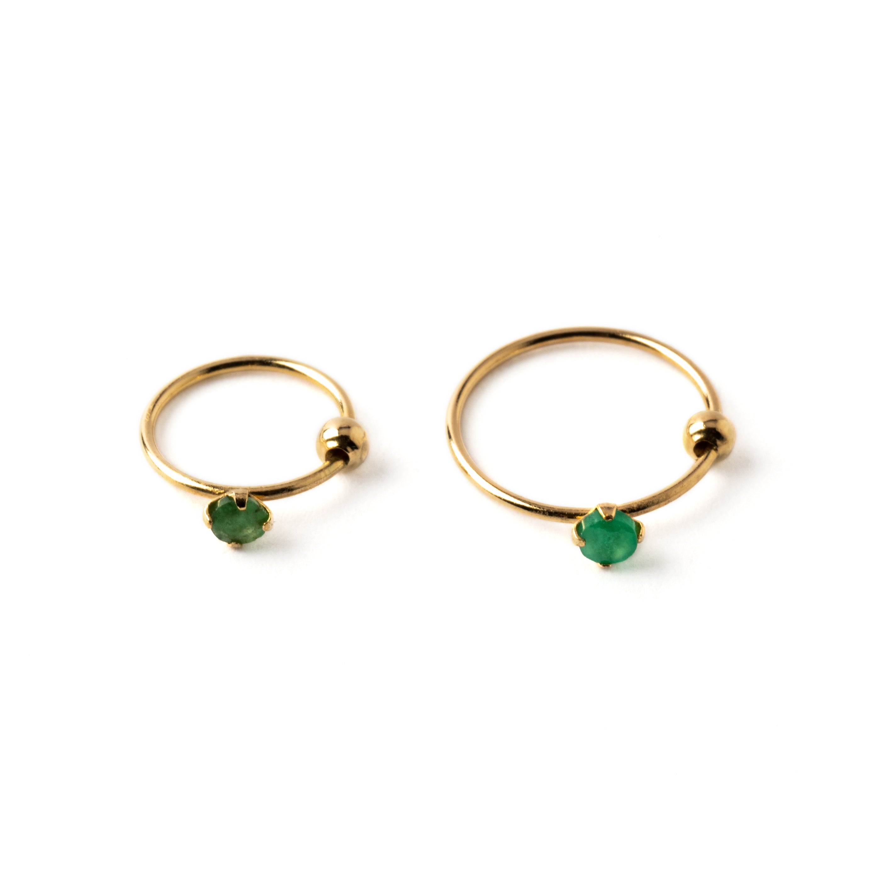 8mm and 10mm 14k Gold nose ring with Emerald frontal view