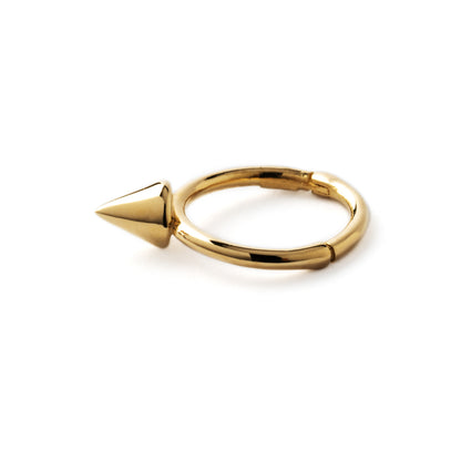 14k Gold spike septum clicker ring side view