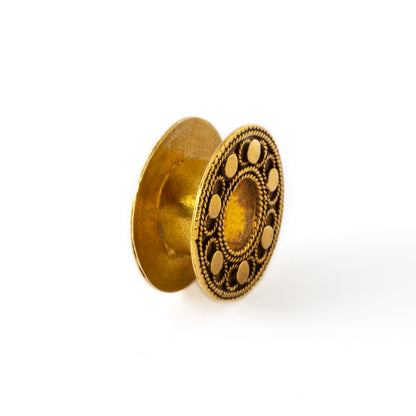 18K Gold plug tunnel