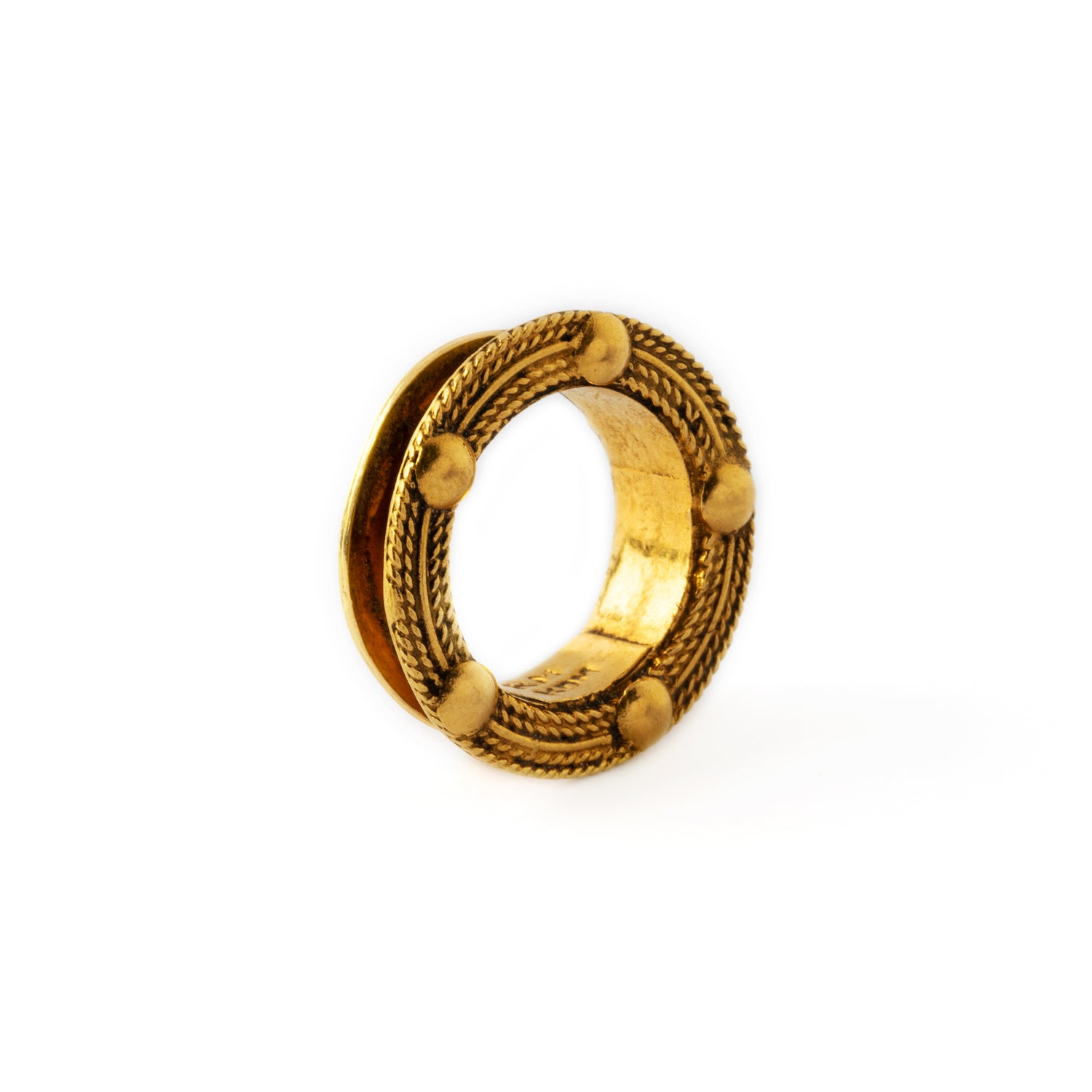 18K Gold plug tunnel3