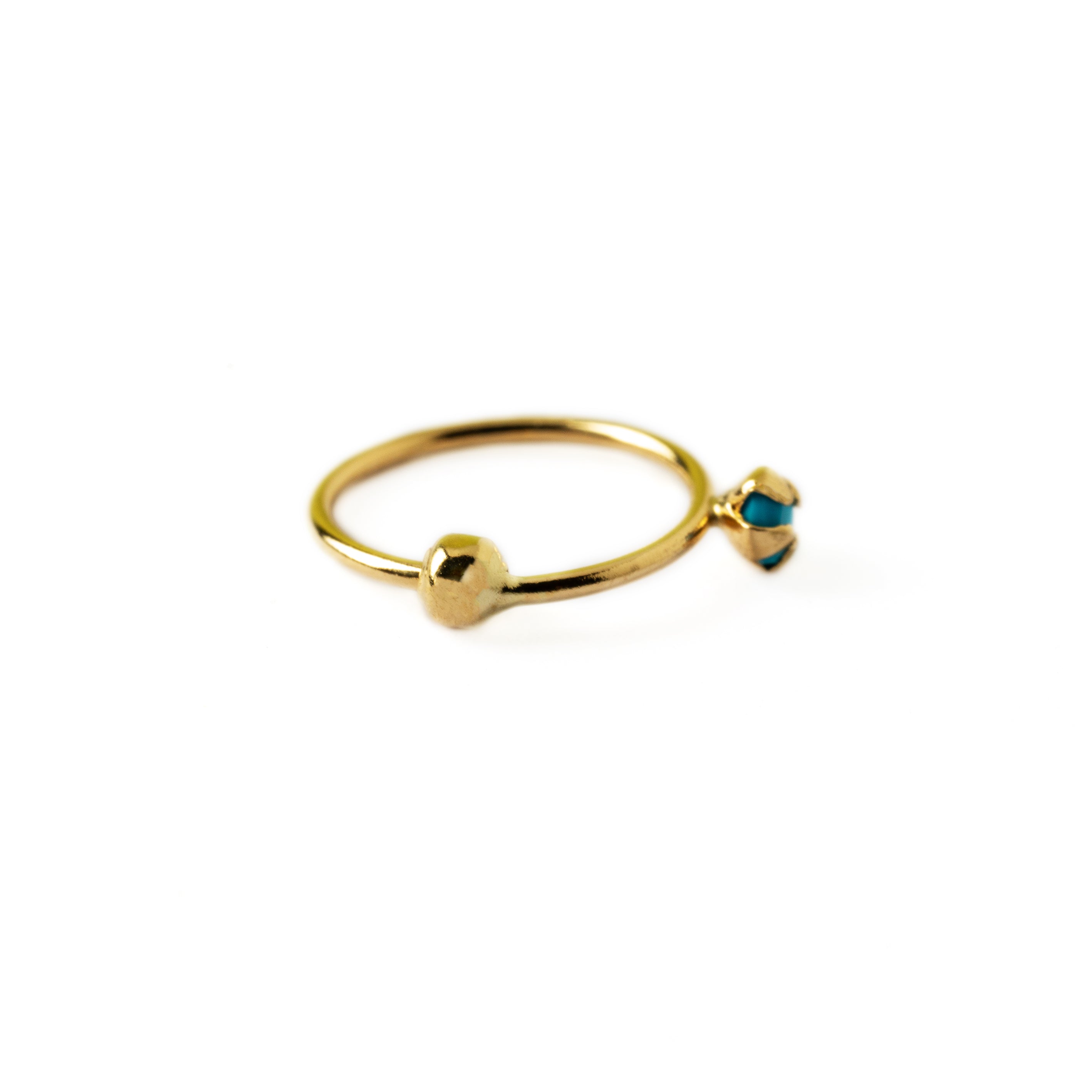 14k Gold nose ring with Turquoise side view
