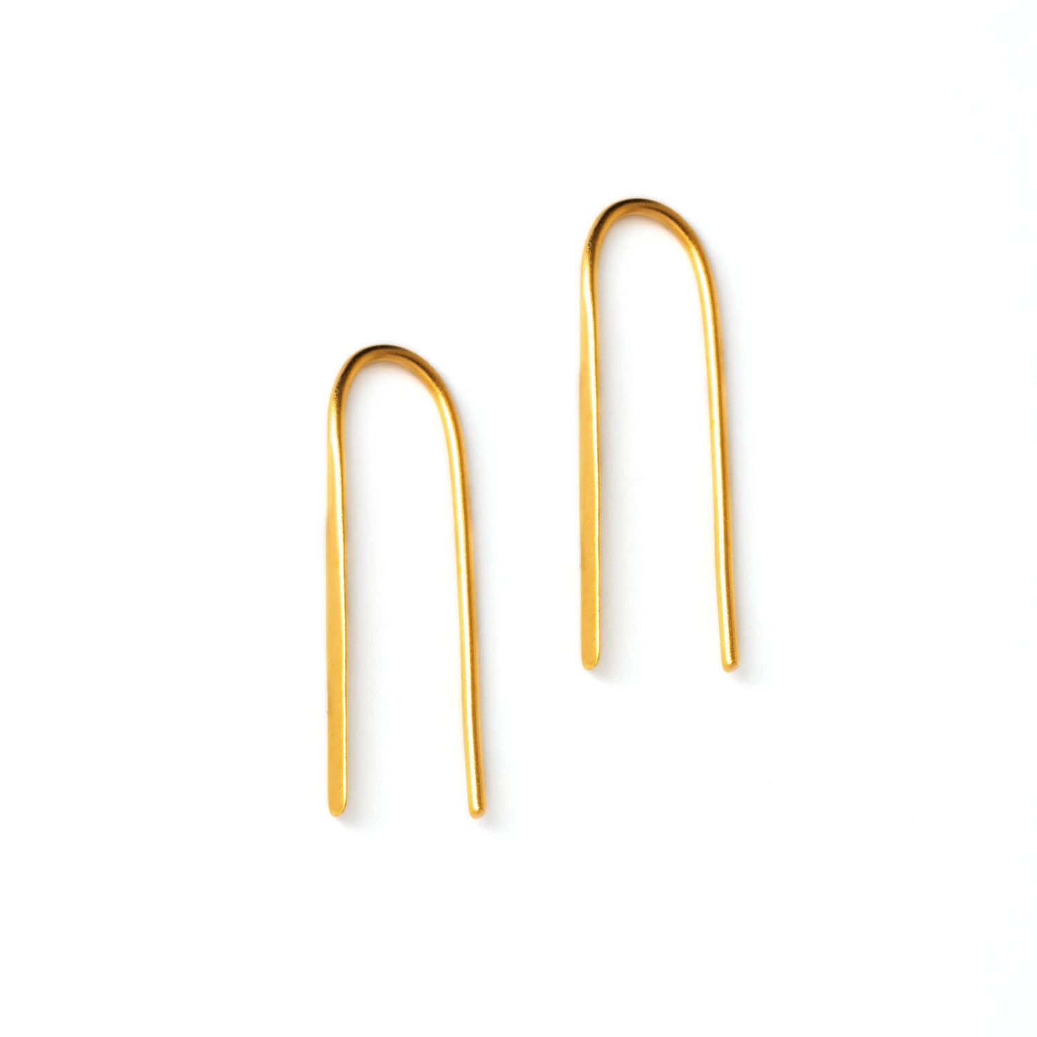 thin gold wire hook earrings shaped as an arc side view