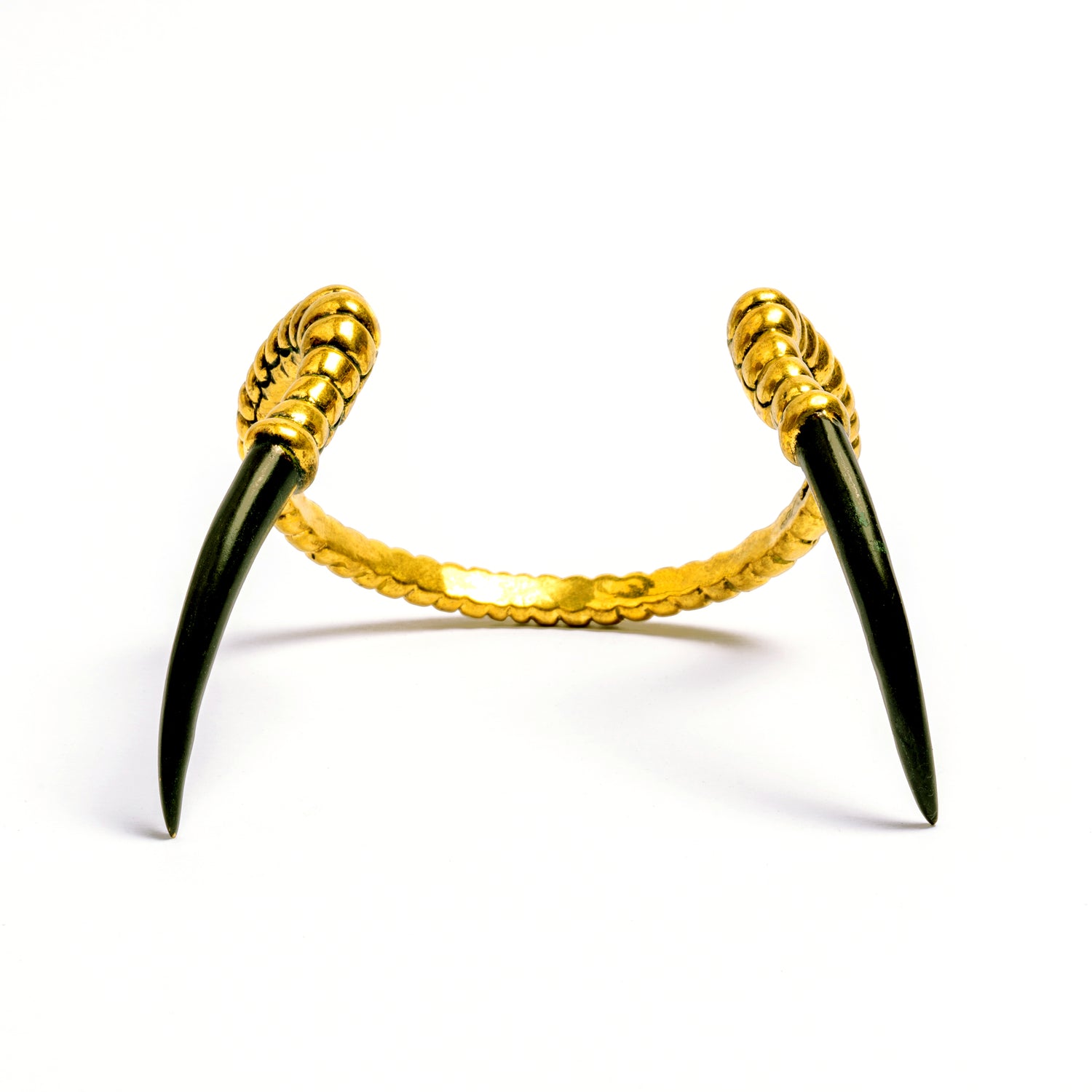 Golden-dragon-claw-bracelet_1