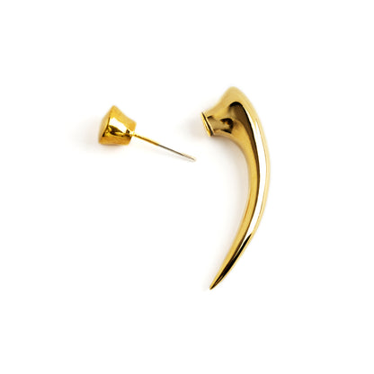Gold talon spike fake gauge earring closure view