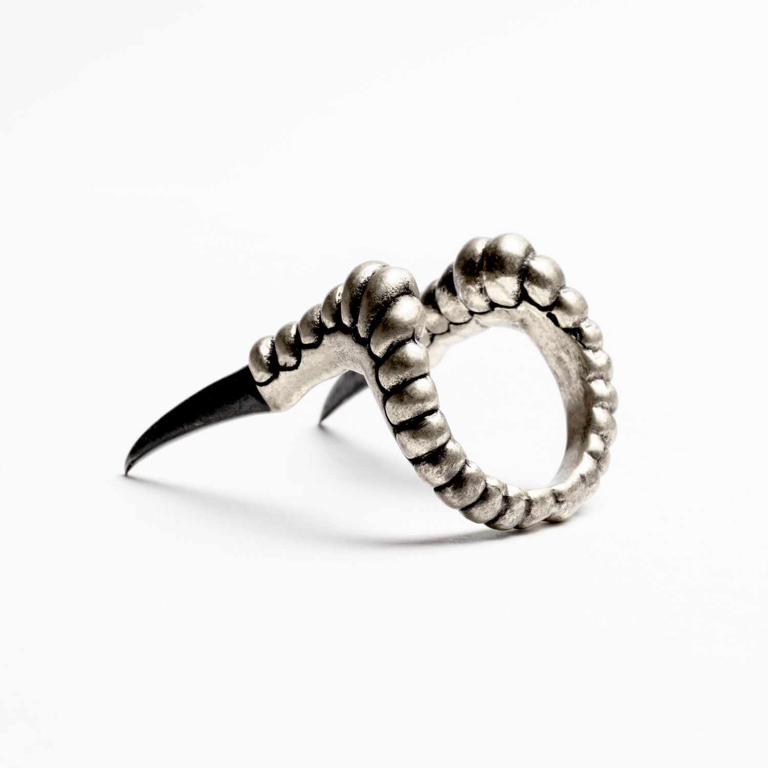 Gothic-dragon-claw-ring_4