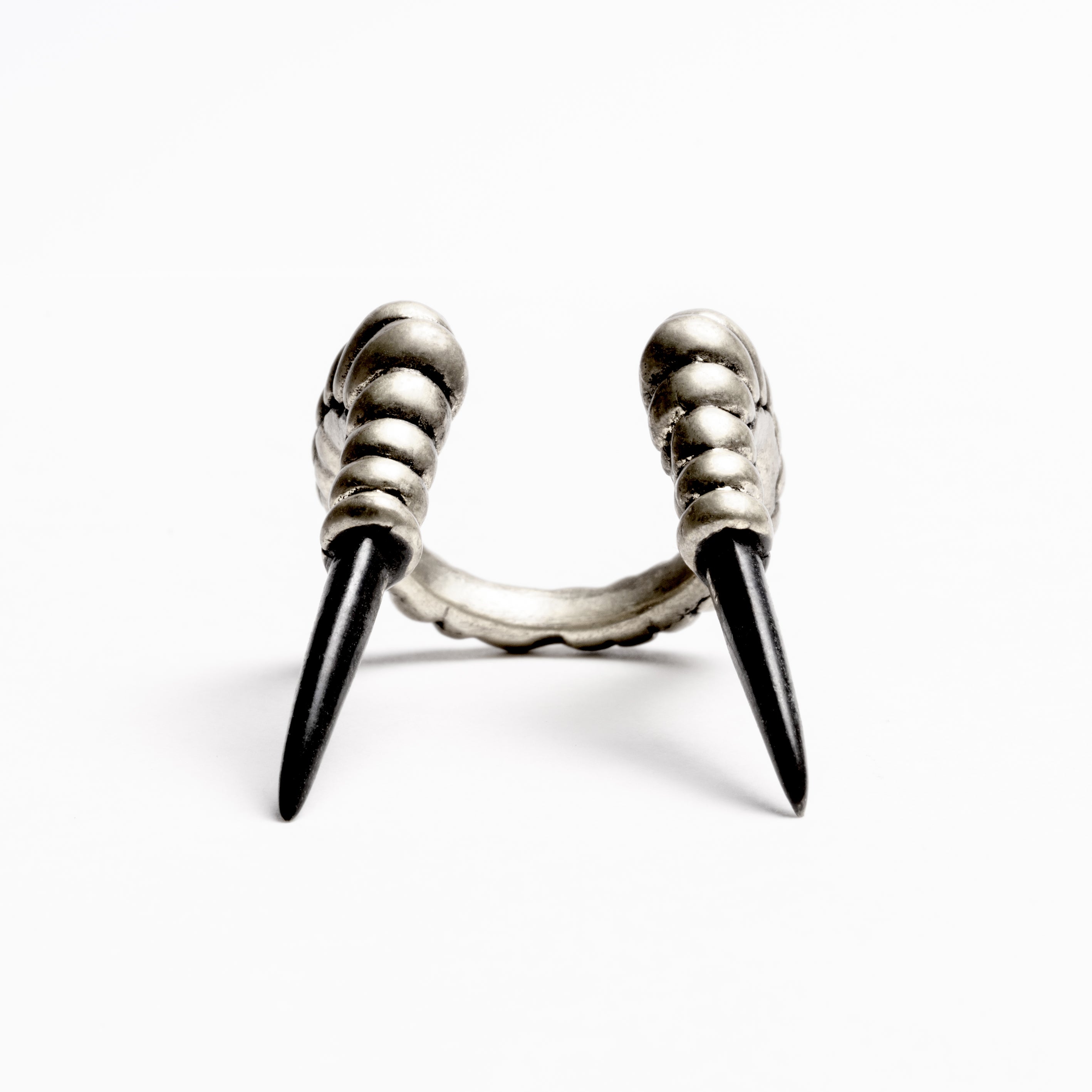 Gothic-dragon-claw-ring_7