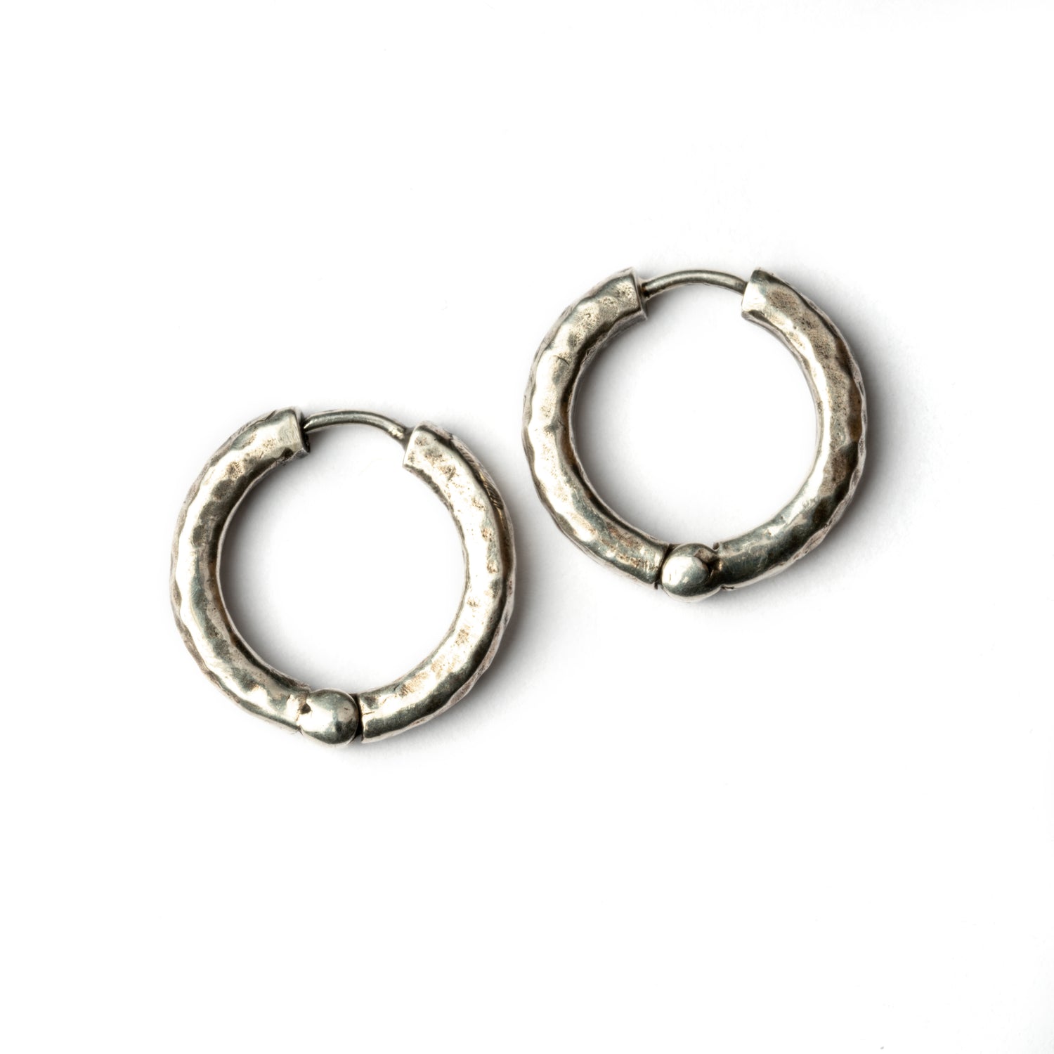 Medium Hammered silver Clicker hoop Earrings