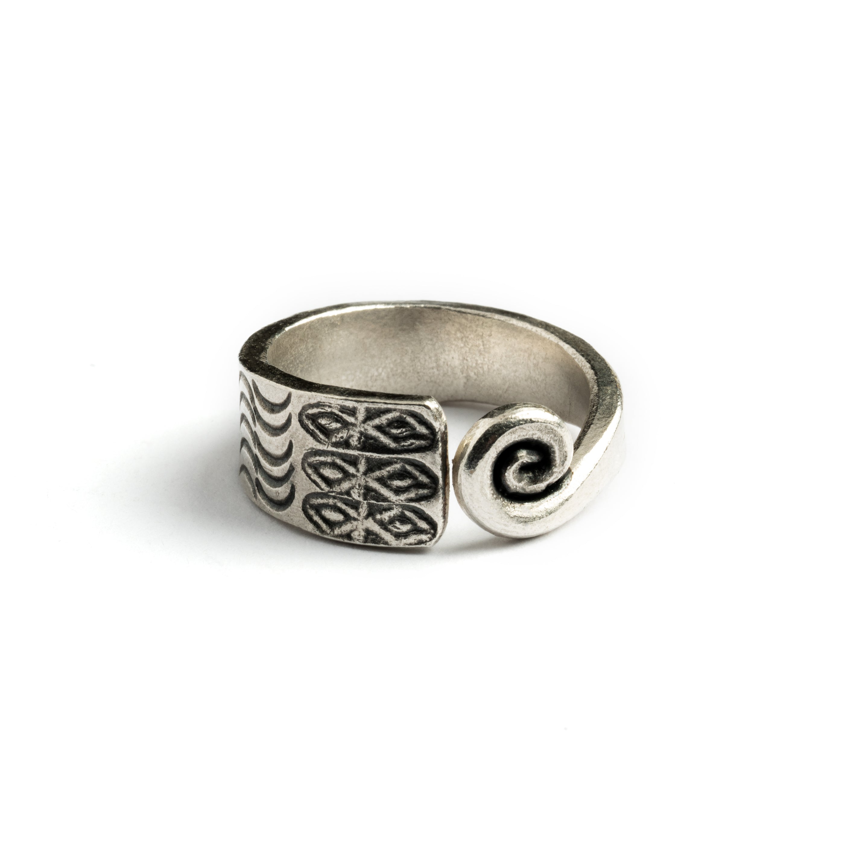 Hill Tribe Silver Ring frontal view