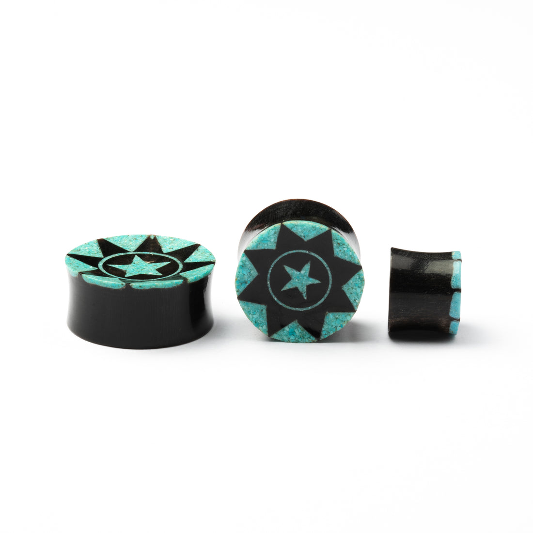 Prise noire avec étoile turquoise