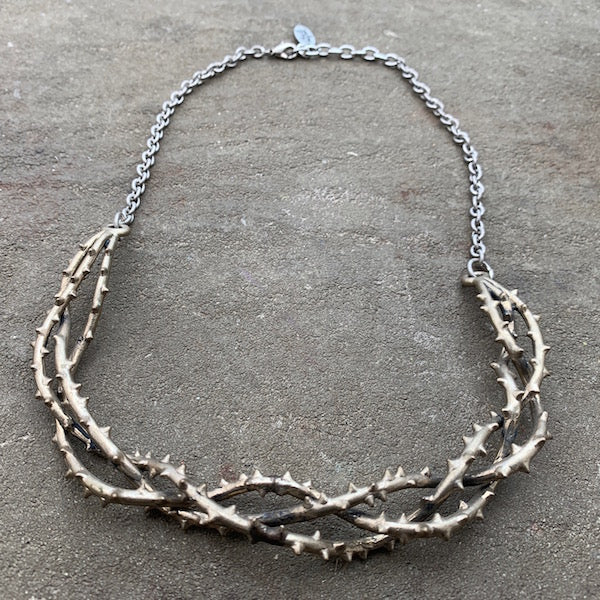 Thorn necklace