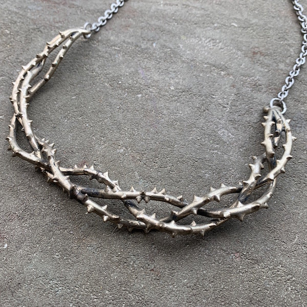 Thorn necklace