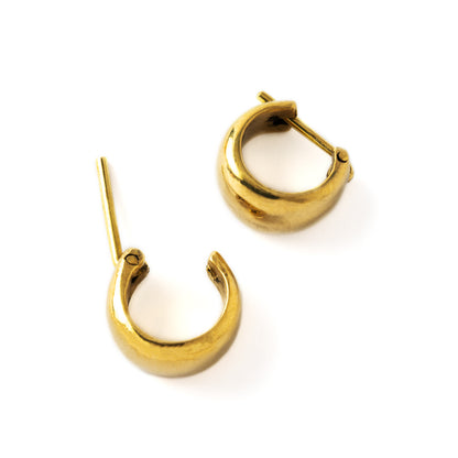 Indios golden chunky small hoop earrings side and closure view