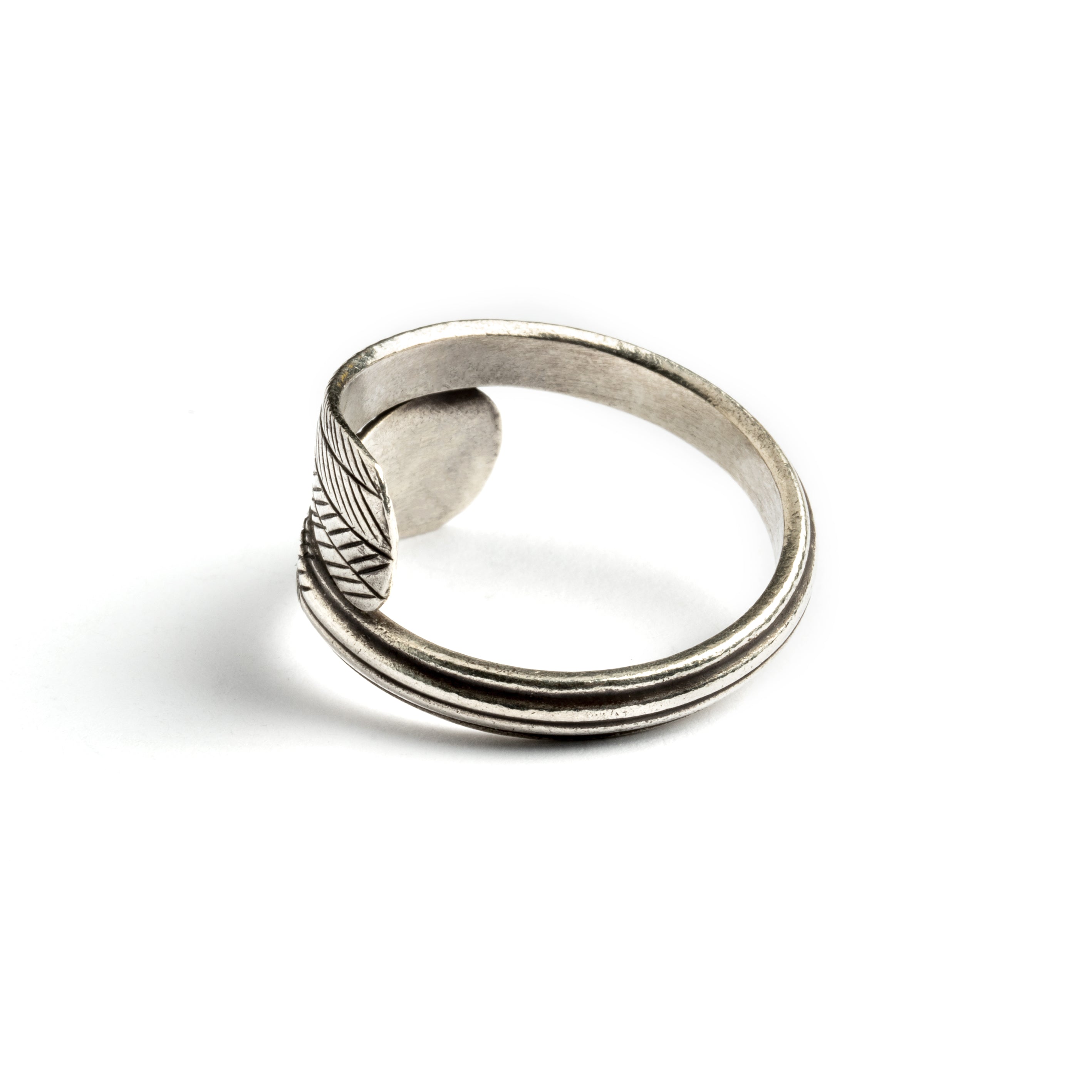 Karen Leaf Silver Ring side view