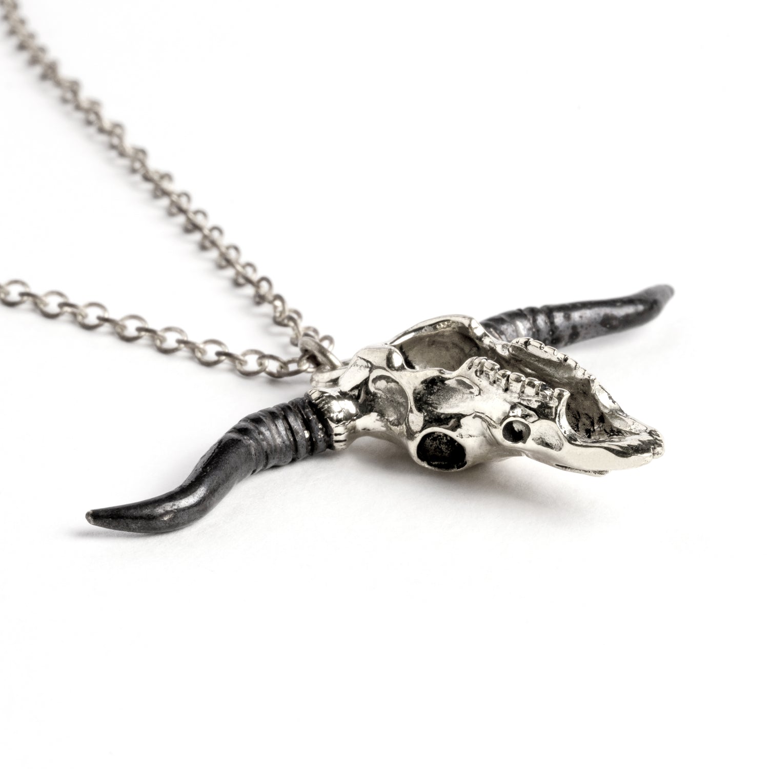 Longhorn-bull-skull-necklace_5