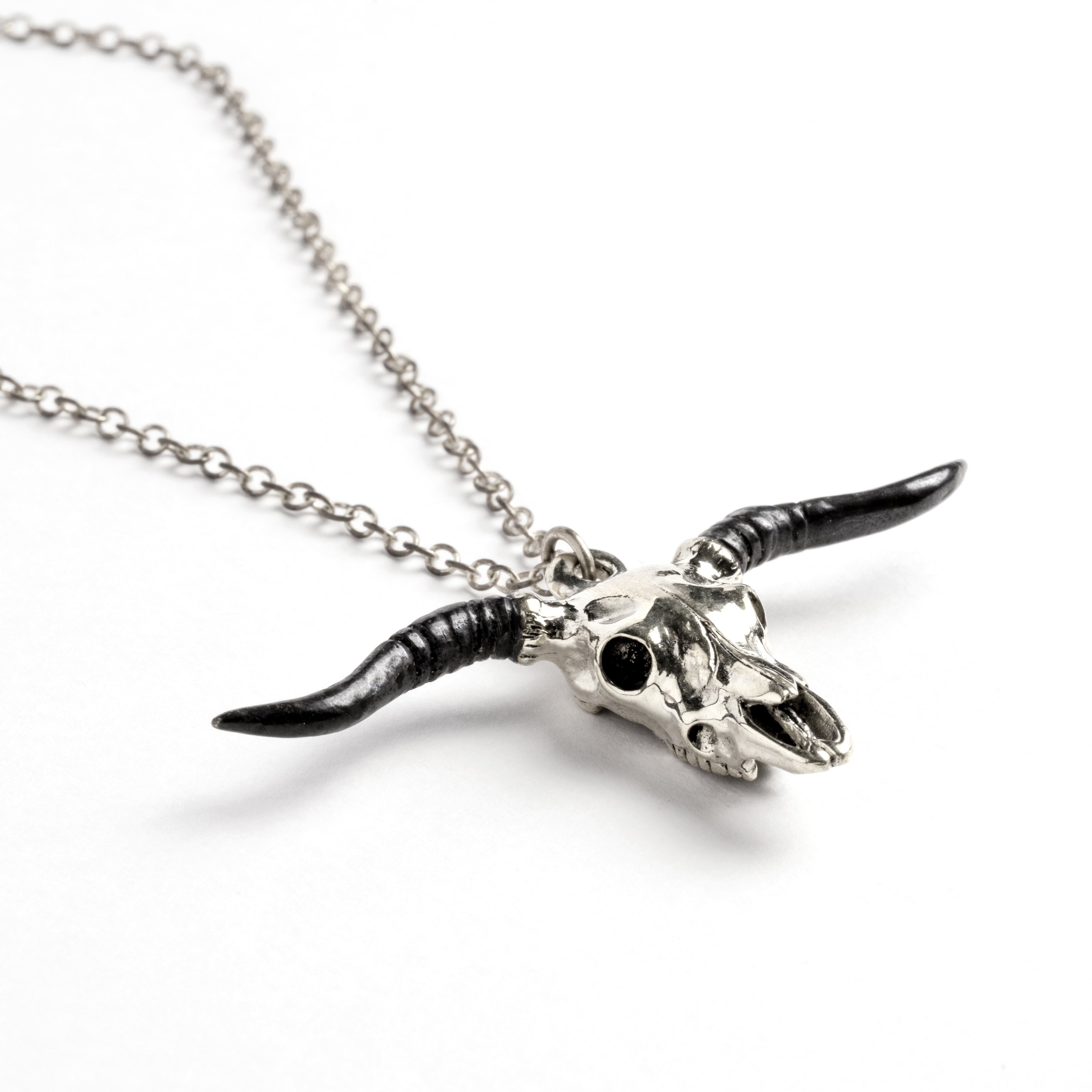 Longhorn clearance skull necklace