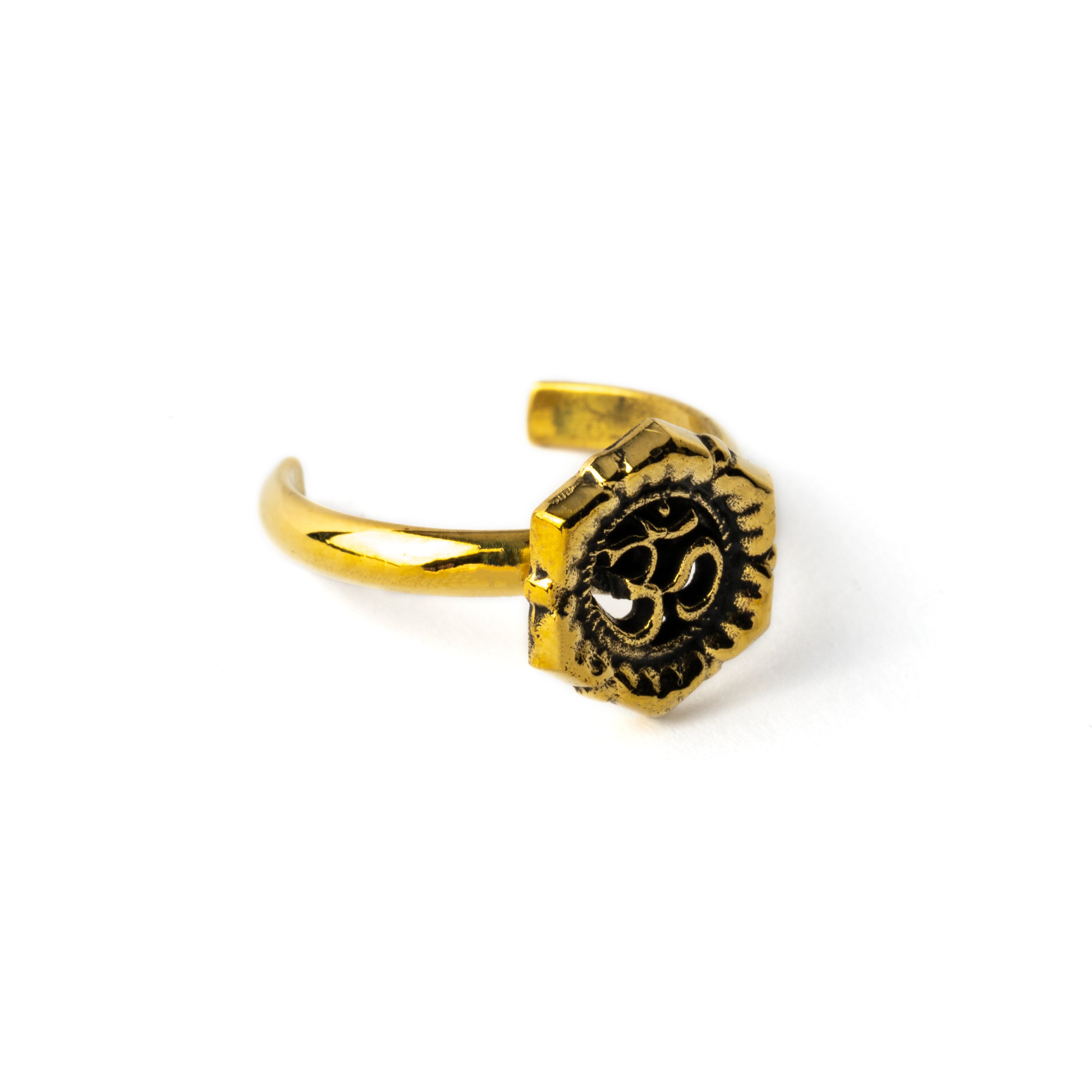 golden brass Lotus Om toe ring right side view