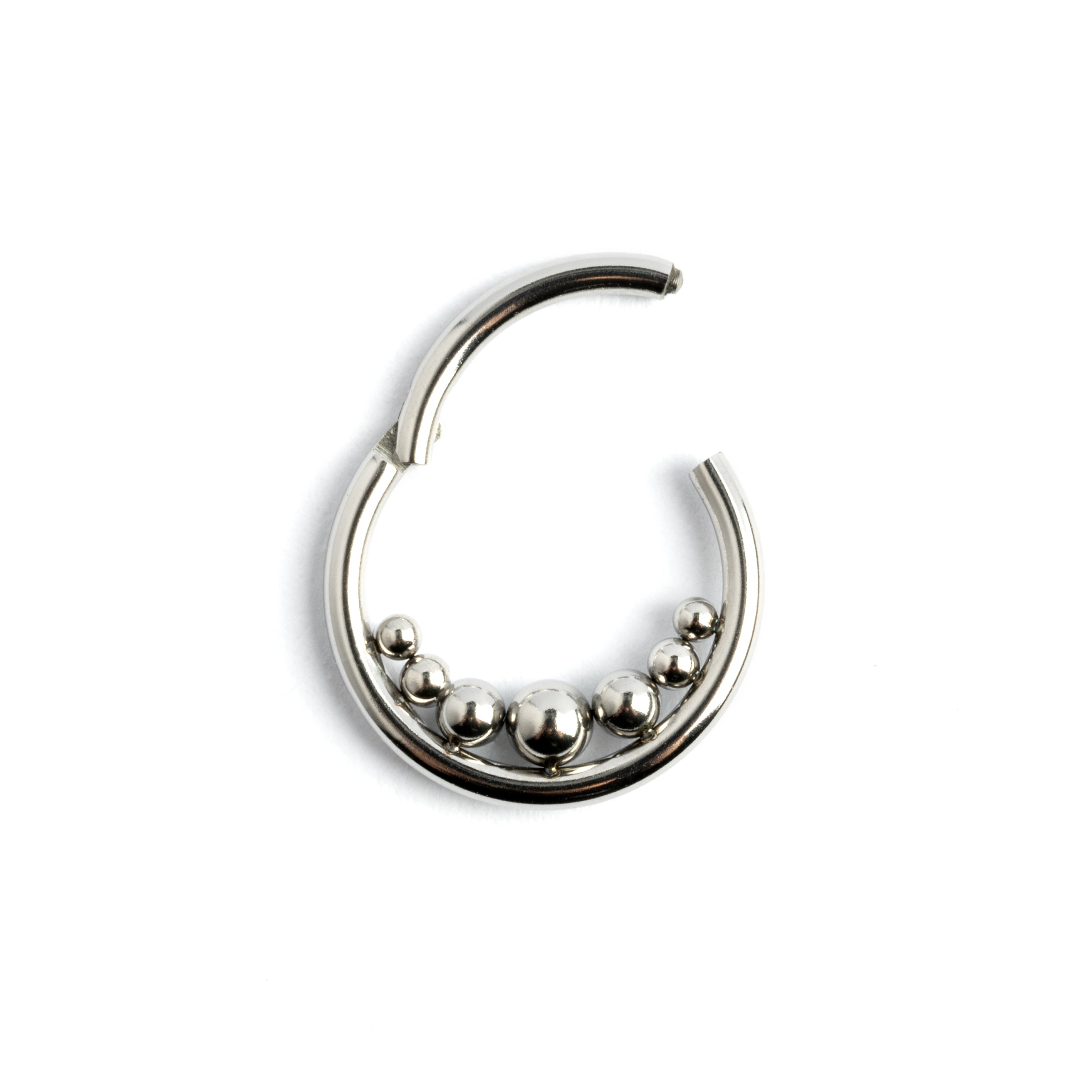 Newton's Cradle surgical steel clicker piercing ring hinged segment view