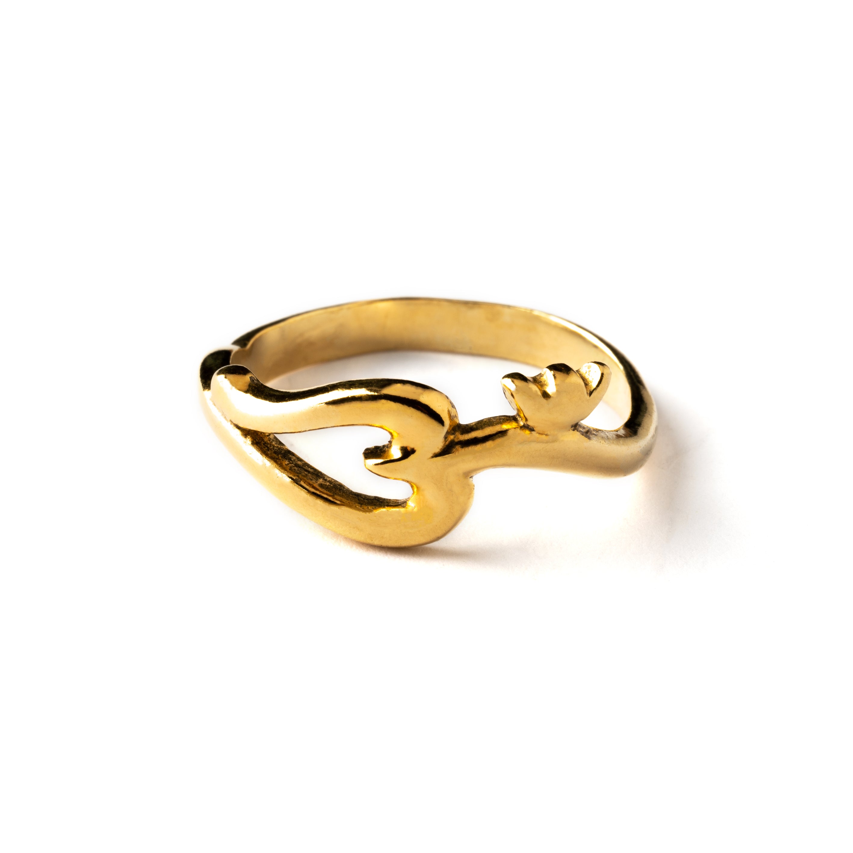 Om ring deals in gold