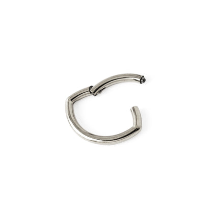 Oval surgical steel Clicker Ring hinged segment view