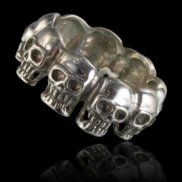 Skulls Silver Ring - Tribu
