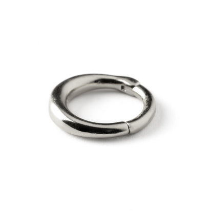 Raja surgical steel septum clicker ring side view
