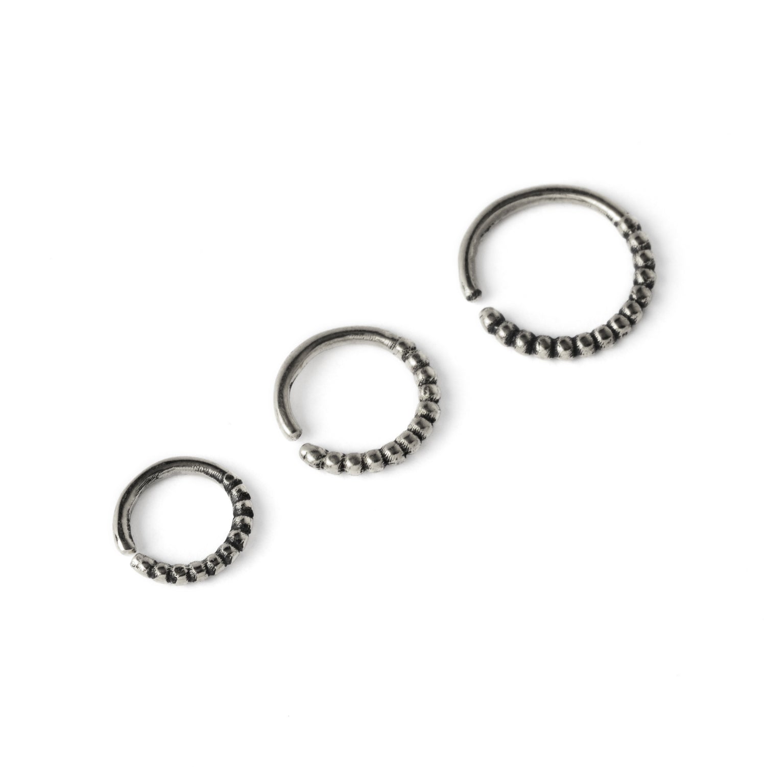 6mm, 8mm, 10mm Ravi silver septum rings side view