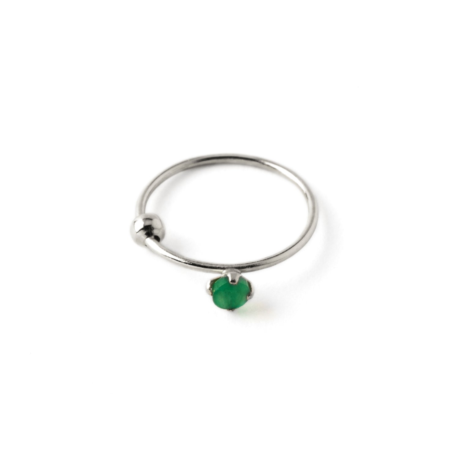 Silver-nose-ring-emerald