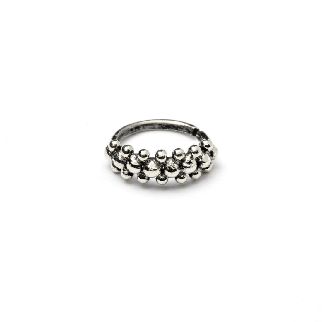 Double dotted silver nose ring frontal view