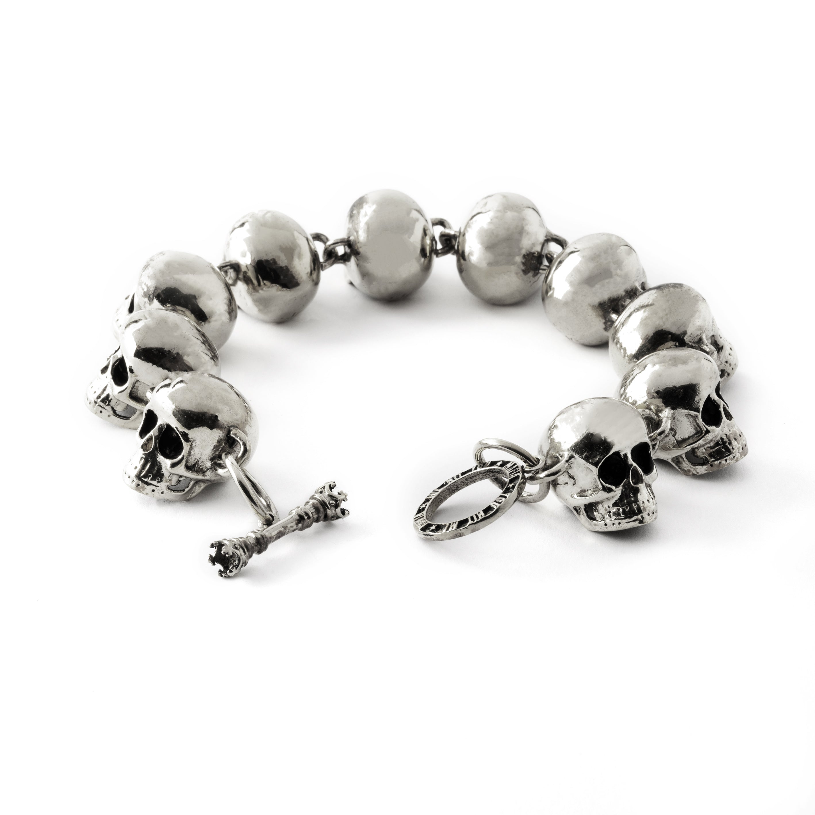 Silver-skull-bracelet_2