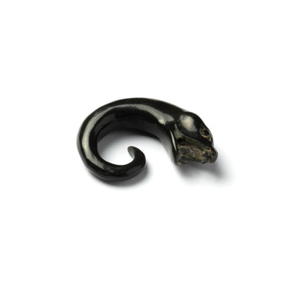 SINGLE HORN CARVED SNAKE HEAD EAR STRETCHER FRONT VIEW