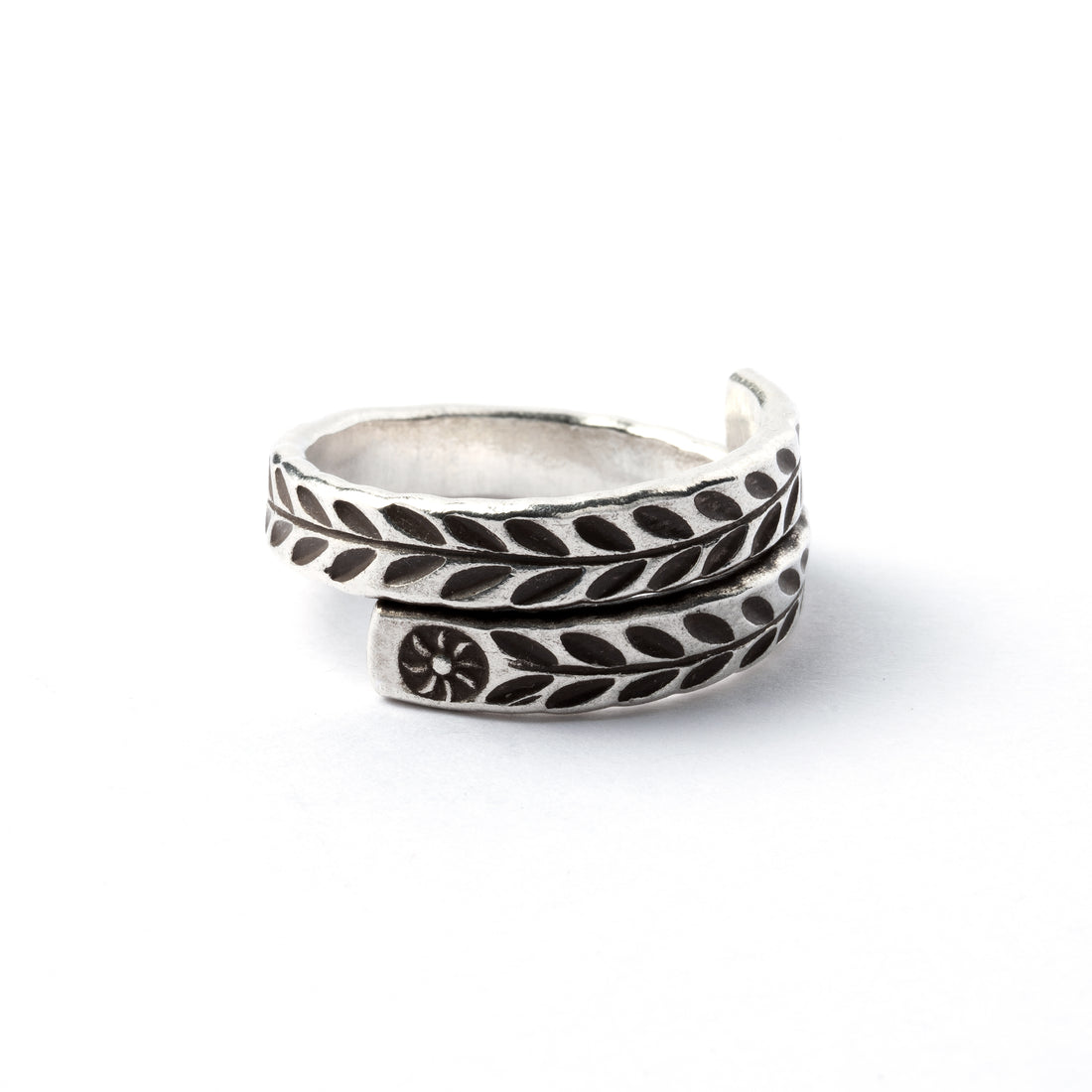 Solstice Silver Ring frontal view