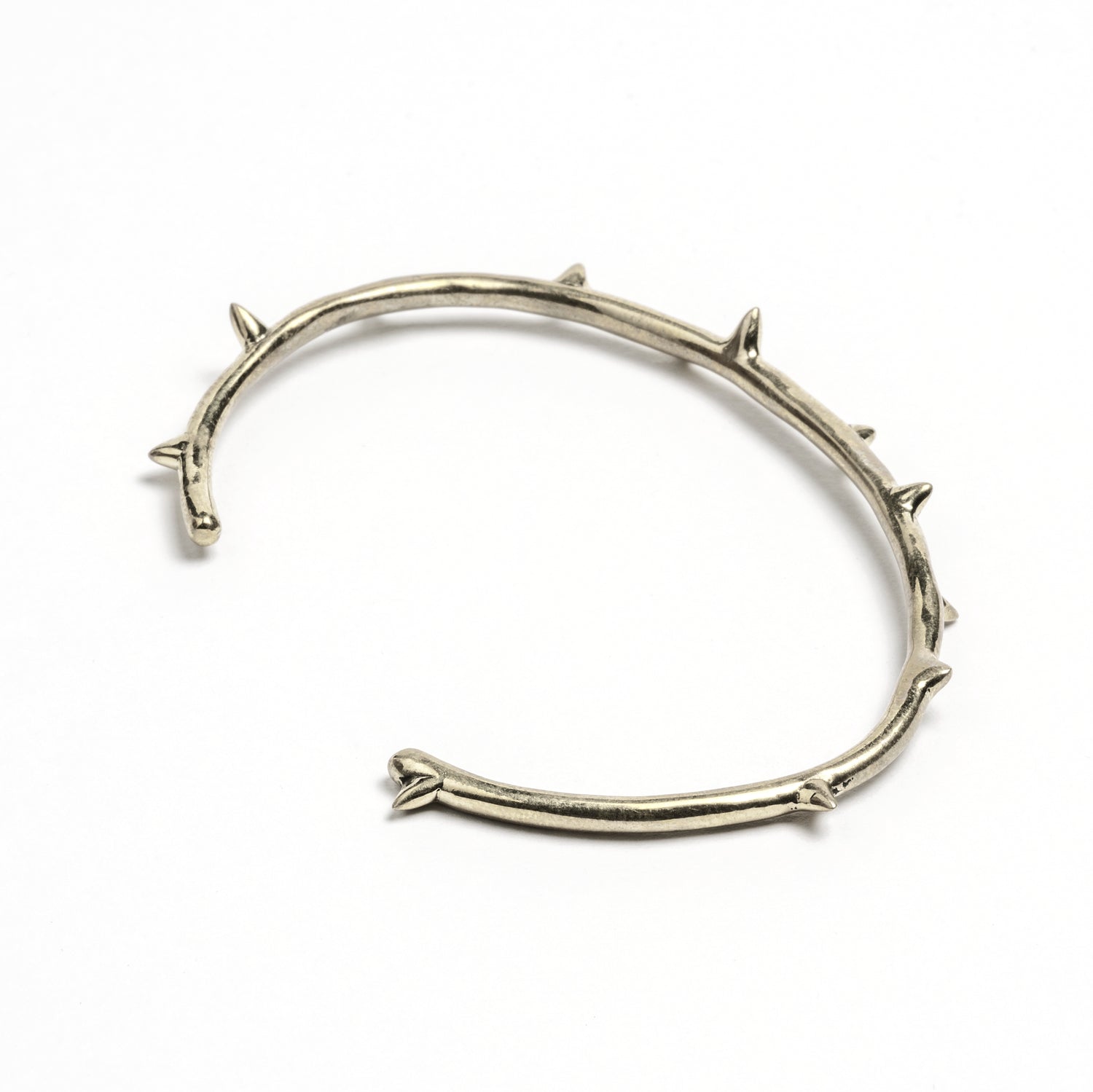 Spiky-gothic-cuff-bracelet_1