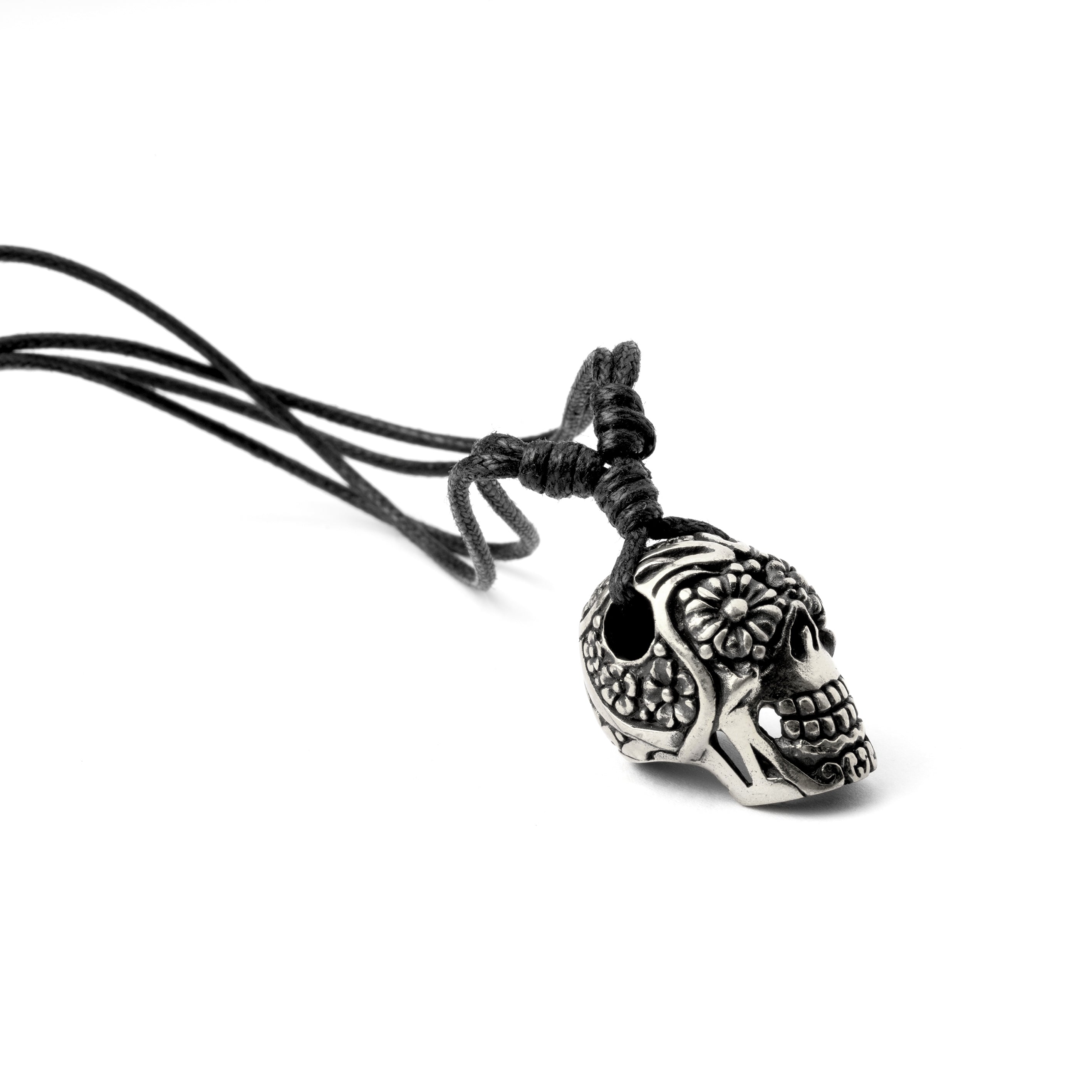 Sugar hot sale skull pendant