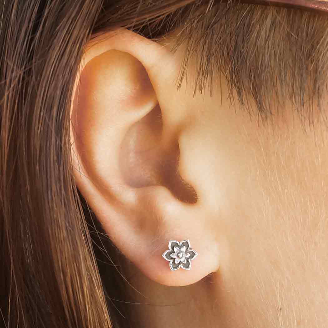 Narcissus Stud Earrings