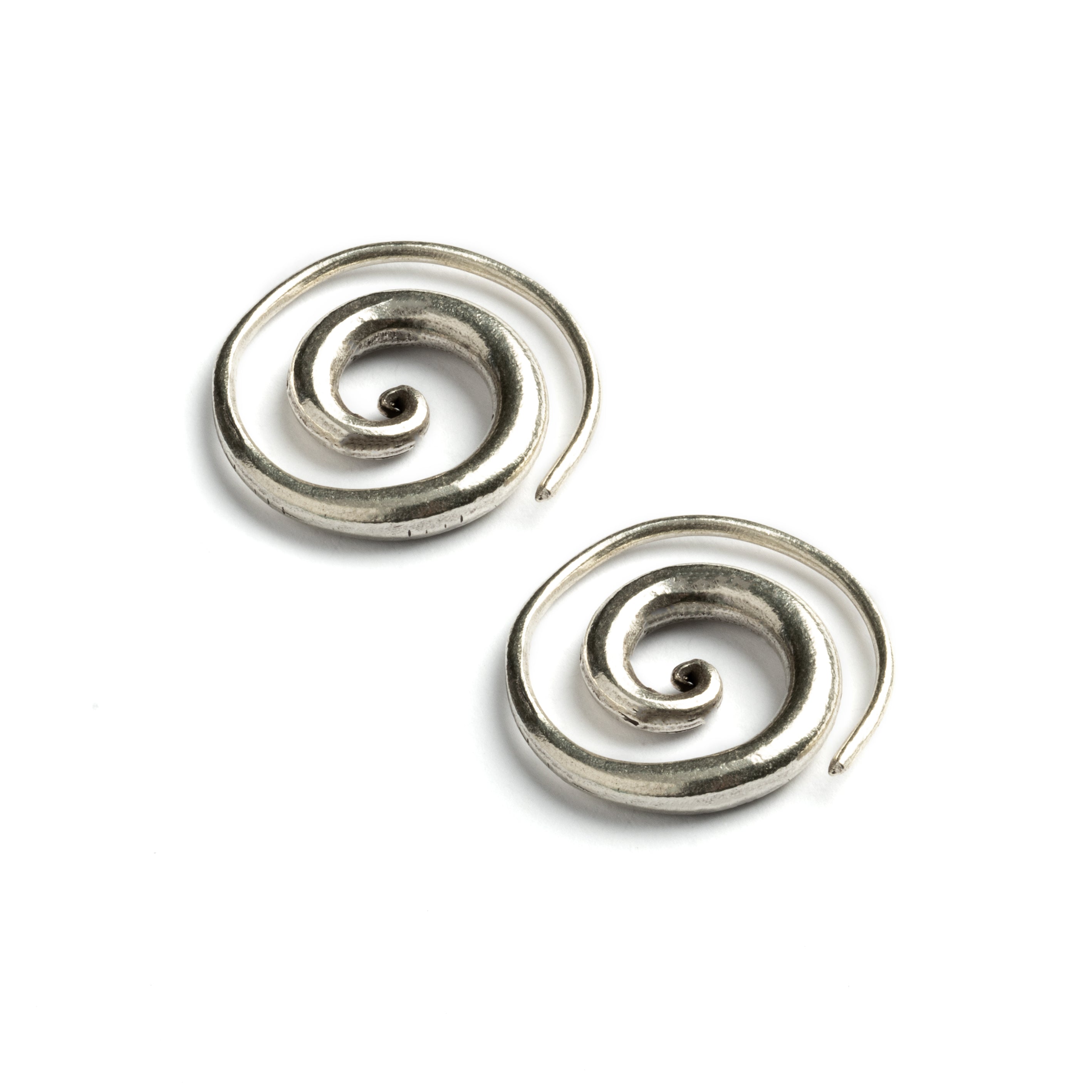 Intertwined hoop earrings - Woman | Mango Canada