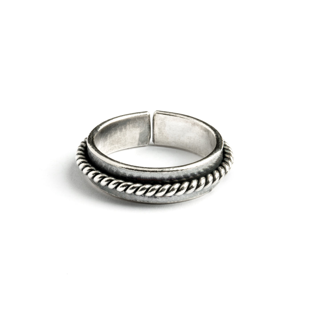 Twisted Tribal Silver Wire Ring frontal view